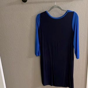 Two tone blue t-shirt dress M